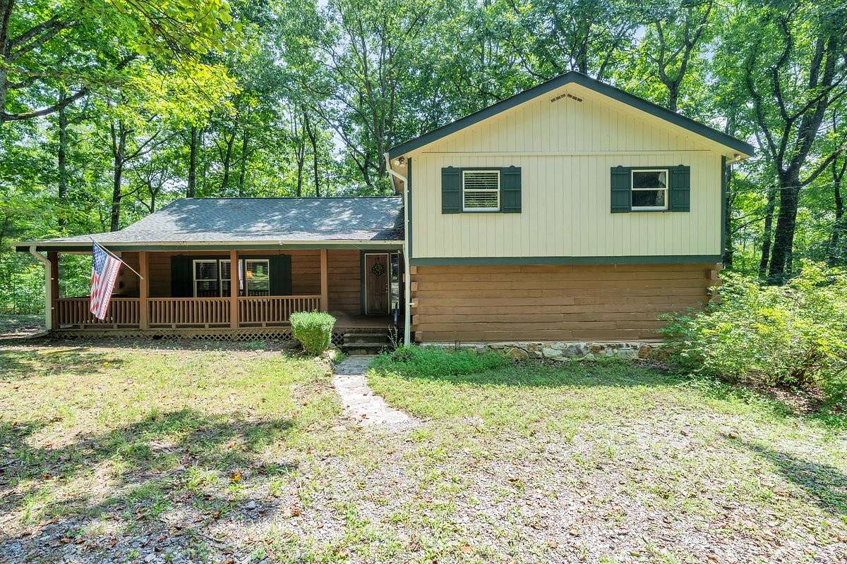 3 Acres of Land with Home for Sale in Tracy City, Tennessee