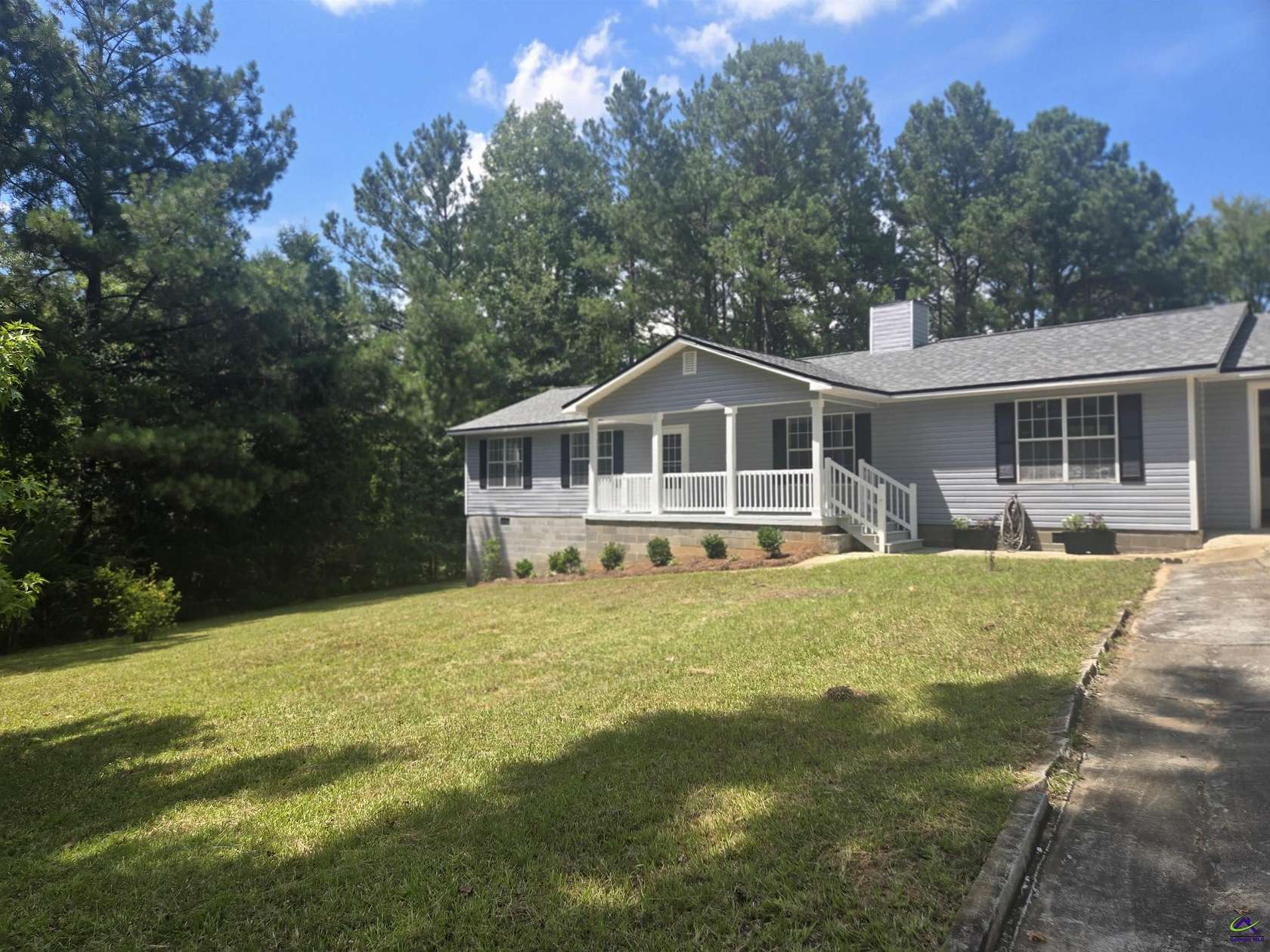 4.6 Acres of Land with Home for Sale in Macon, Georgia
