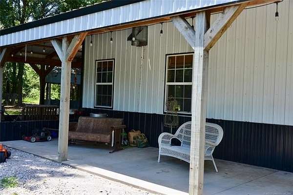 14.9 Acres of Land with Home for Sale in Mounds, Oklahoma