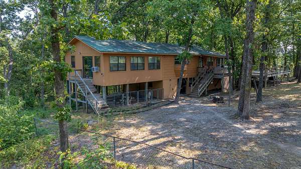 10.3 Acres of Land with Home for Sale in Batesville, Arkansas