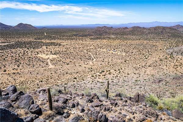 39.5 Acres of Land for Sale in Yucca, Arizona