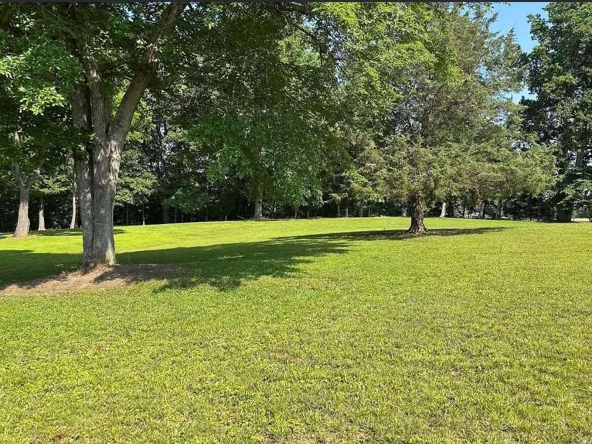 1.43 Acres of Residential Land for Sale in Jamestown, Kentucky