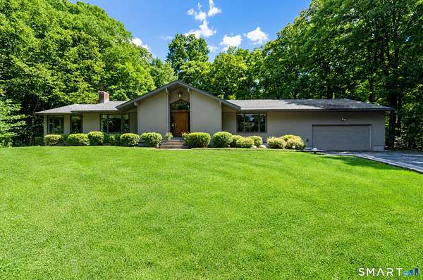 6.7 Acres of Land with Home for Sale in Hamden, Connecticut