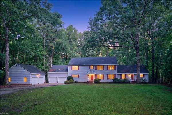 4.15 Acres of Land with Home for Sale in Suffolk, Virginia