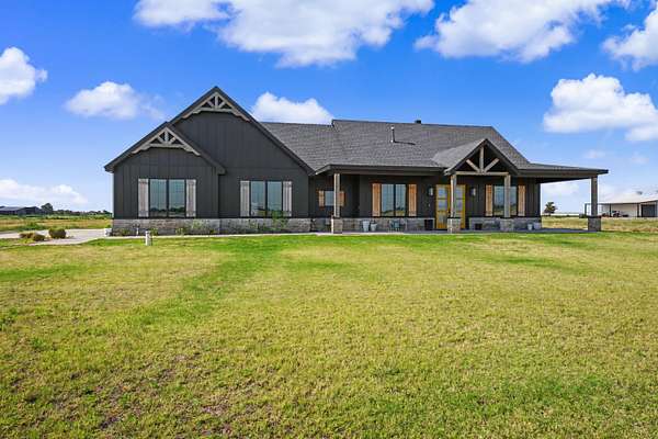 10 Acres of Land with Home for Sale in Lubbock, Texas