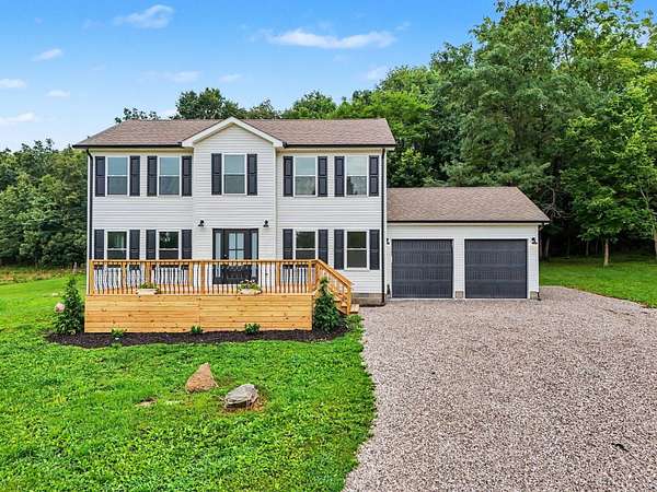 6 Acres of Land with Home for Sale in Circleville, Ohio