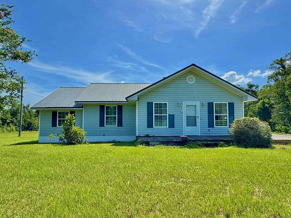 3.67 Acres of Land with Home for Sale in Madison, Florida