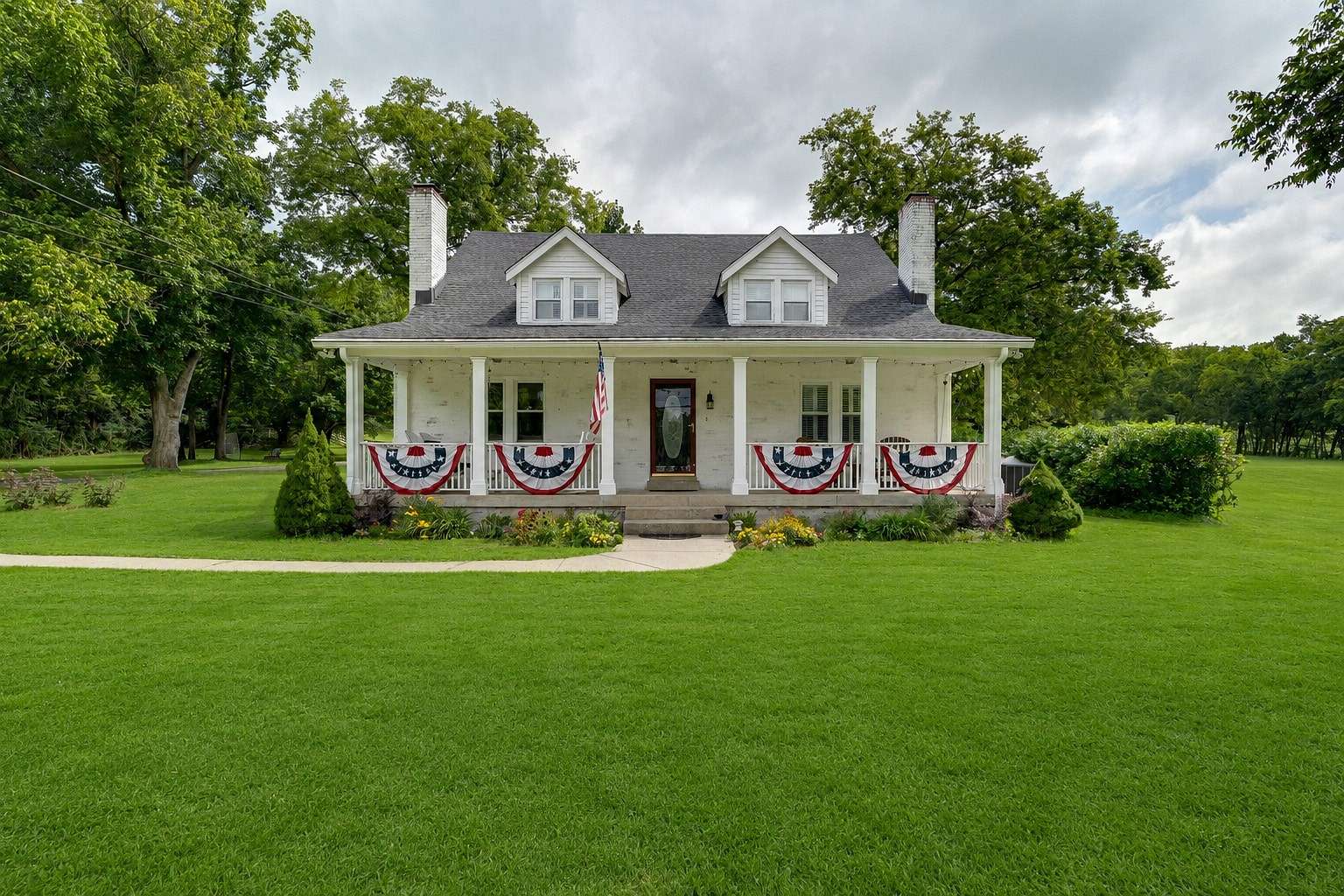 4 Acres of Land with Home for Sale in Goodlettsville, Tennessee