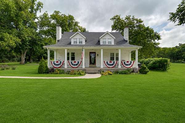 4 Acres of Land with Home for Sale in Goodlettsville, Tennessee