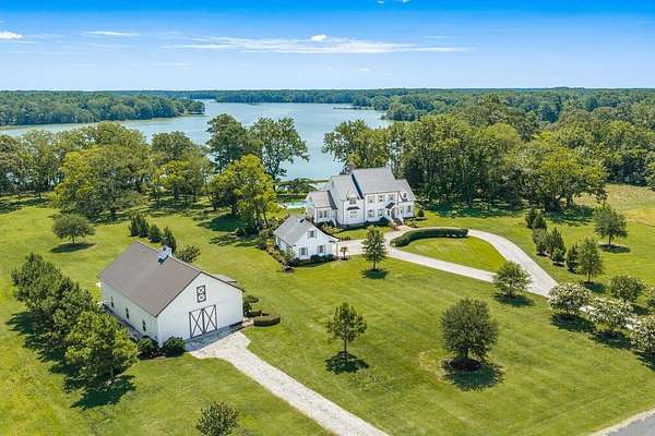 17.4 Acres of Land with Home for Sale in Machipongo, Virginia