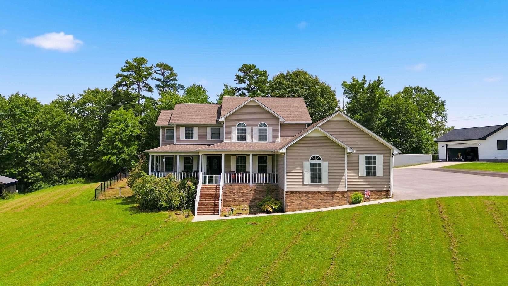 2.86 Acres of Land with Home for Sale in Corbin, Kentucky