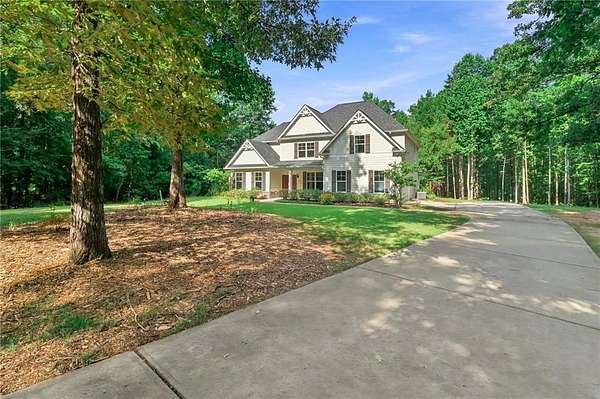 3.6 Acres of Land with Home for Sale in Moreland, Georgia