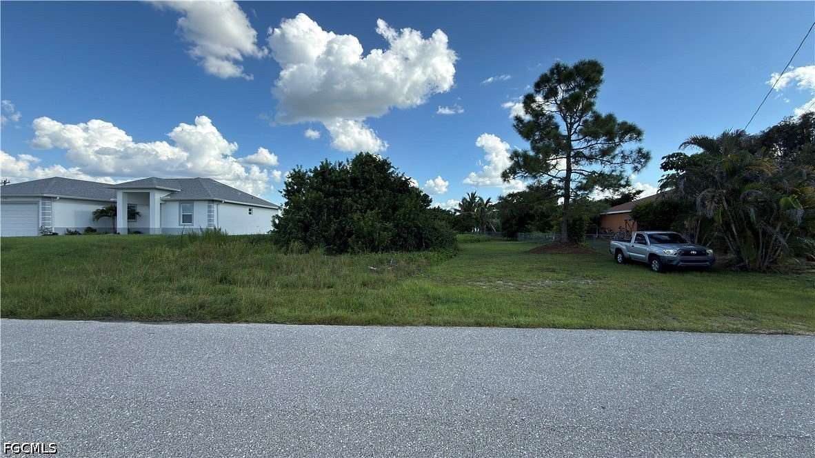 0.25 Acres of Residential Land for Sale in Lehigh Acres, Florida
