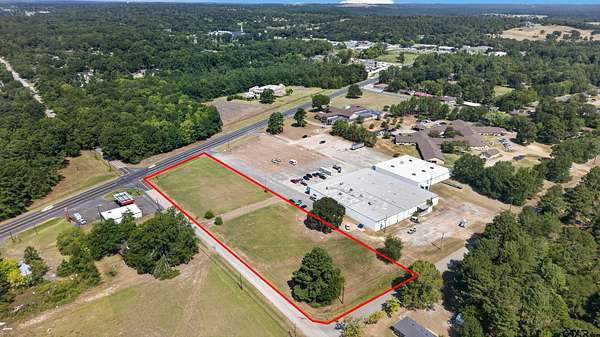 2.4 Acres of Commercial Land for Sale in Jacksonville, Texas