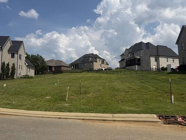 0.29 Acres of Residential Land for Sale in Hendersonville, Tennessee