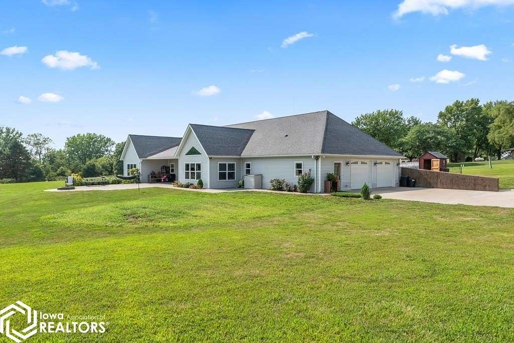 2.52 Acres of Land with Home for Sale in Bloomfield, Iowa