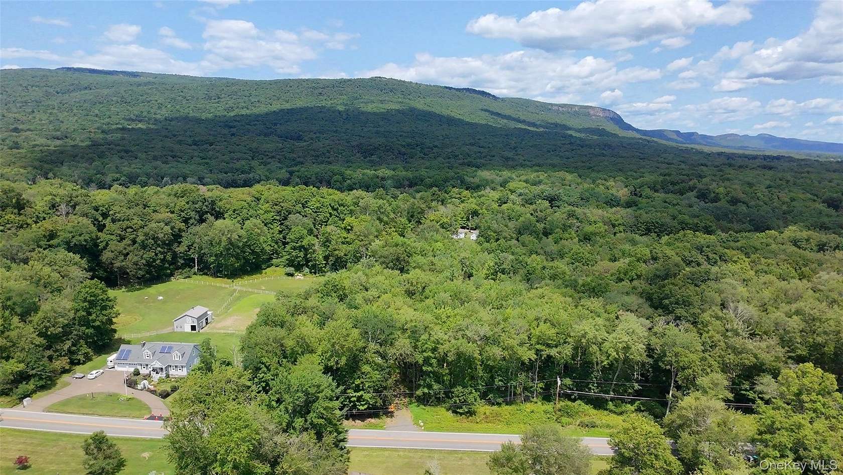3.3 Acres of Residential Land for Sale in Gardiner, New York