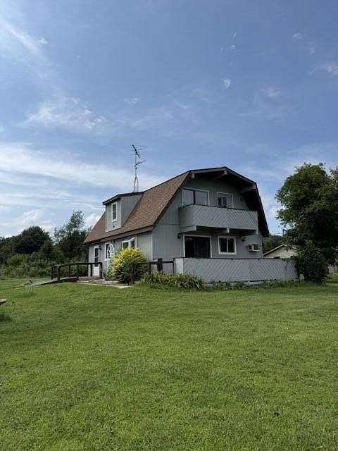 1.87 Acres of Land with Home for Sale in Chesterton, Indiana