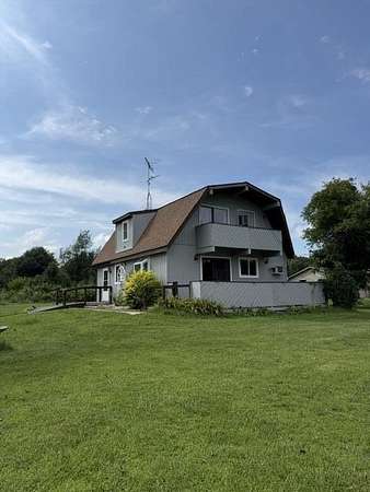 1.87 Acres of Land with Home for Sale in Chesterton, Indiana
