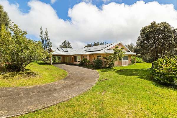 5 Acres of Land with Home for Sale in Honokaa, Hawaii