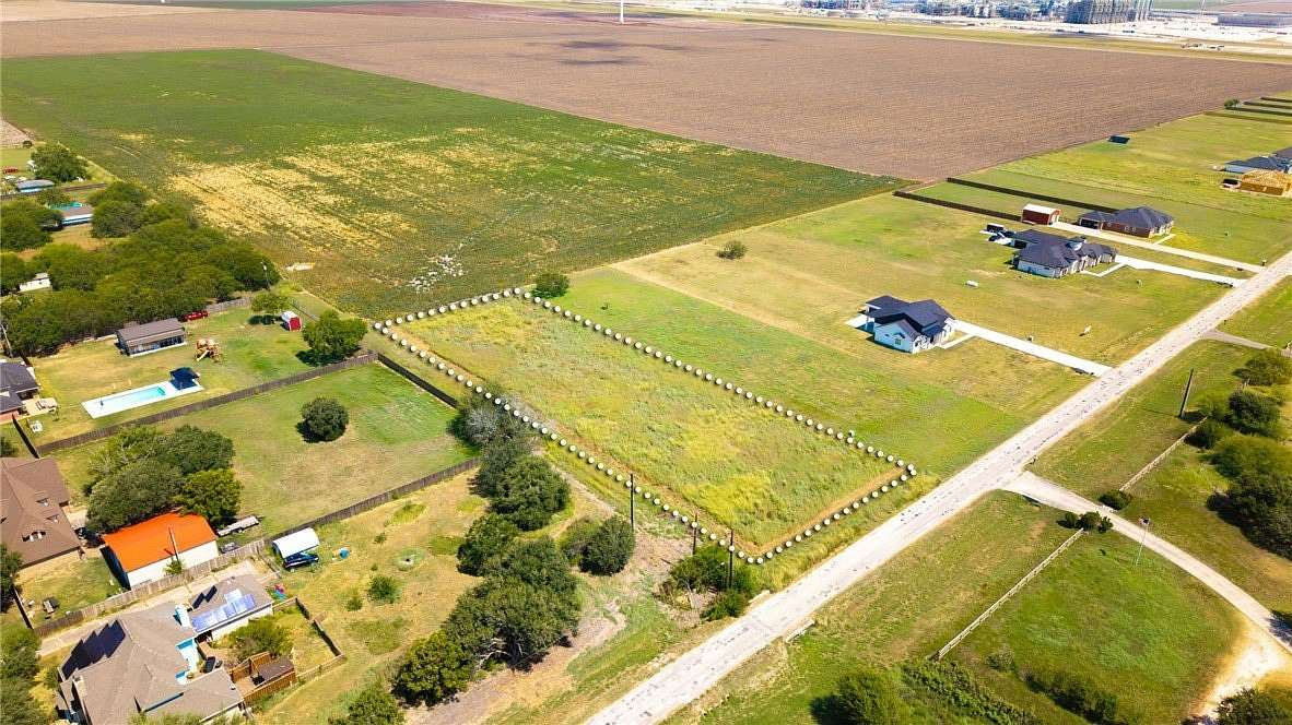 1.2 Acres of Residential Land for Sale in Portland, Texas
