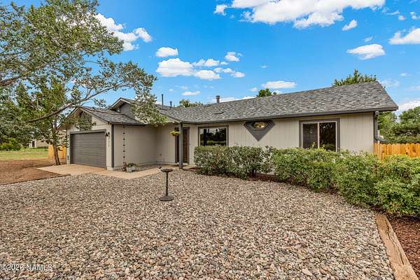 2.5 Acres of Land with Home for Sale in Flagstaff, Arizona