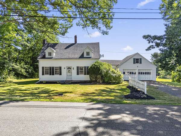 2 Acres of Land with Home for Sale in Waldoboro, Maine