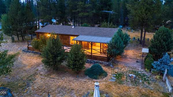 2 Acres of Land with Home for Sale in La Pine, Oregon
