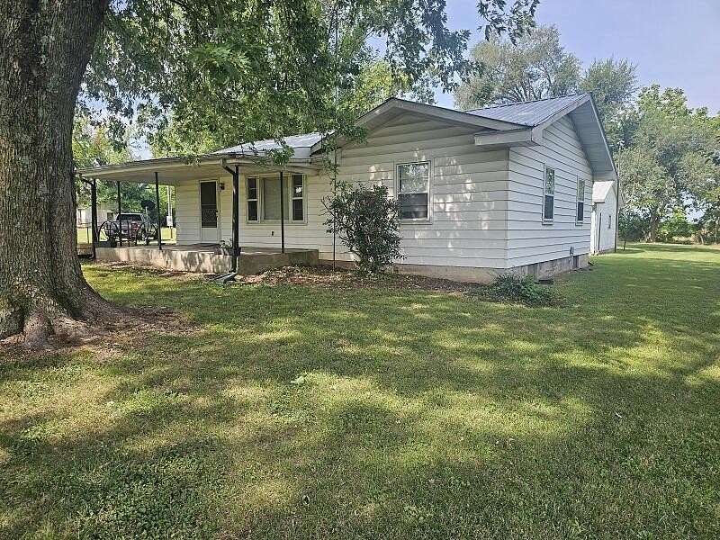 10 Acres of Land with Home for Sale in Springfield, Missouri