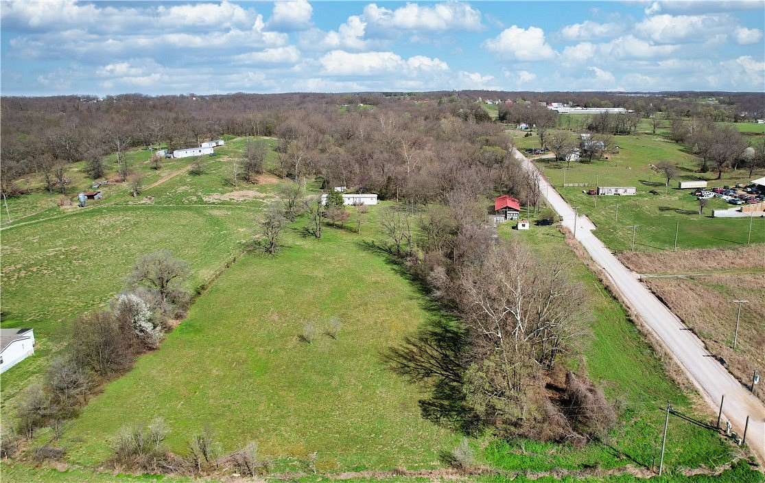 10 Acres of Land for Sale in Gentry, Arkansas