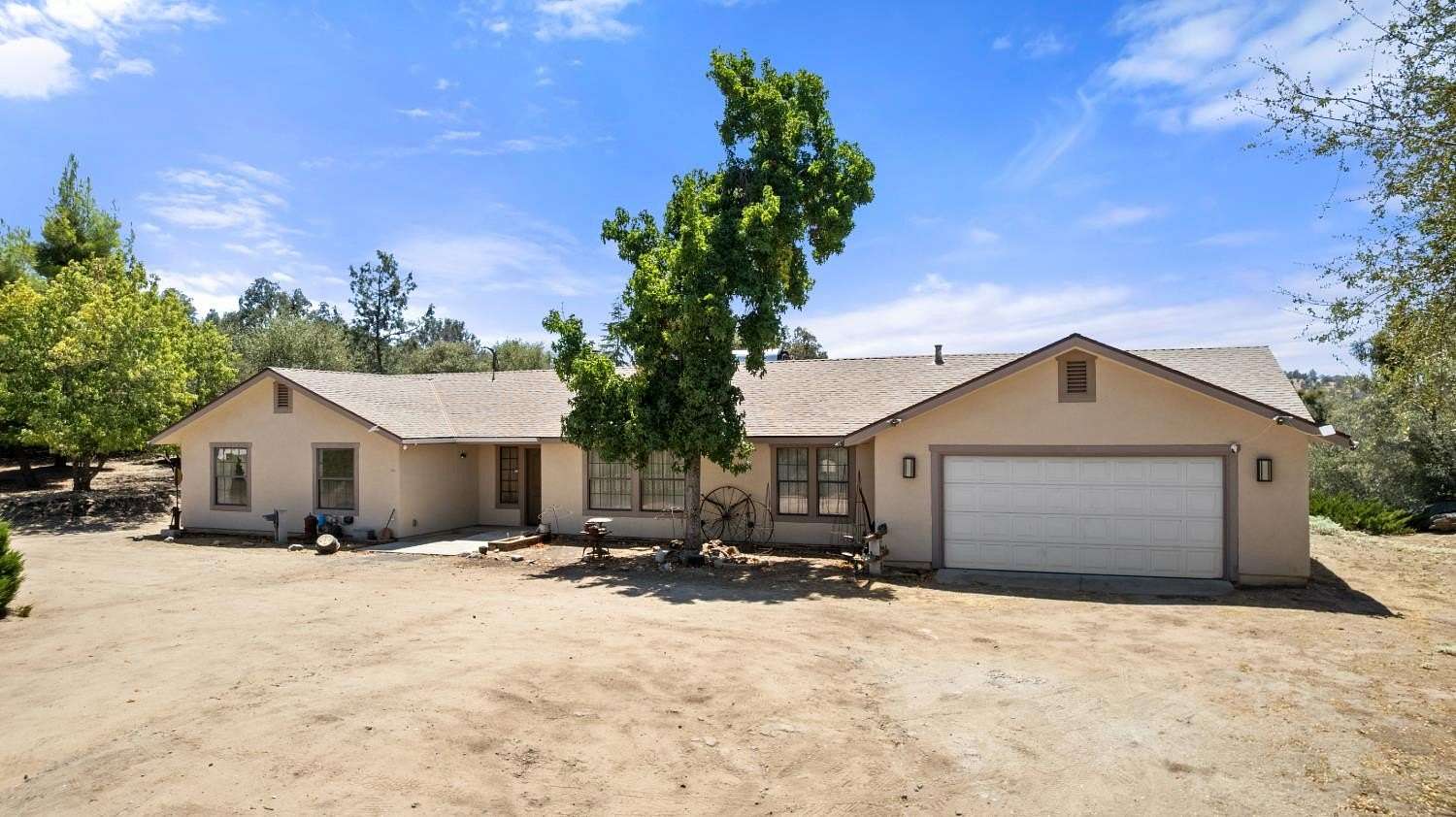 10 Acres of Land with Home for Sale in Coarsegold, California