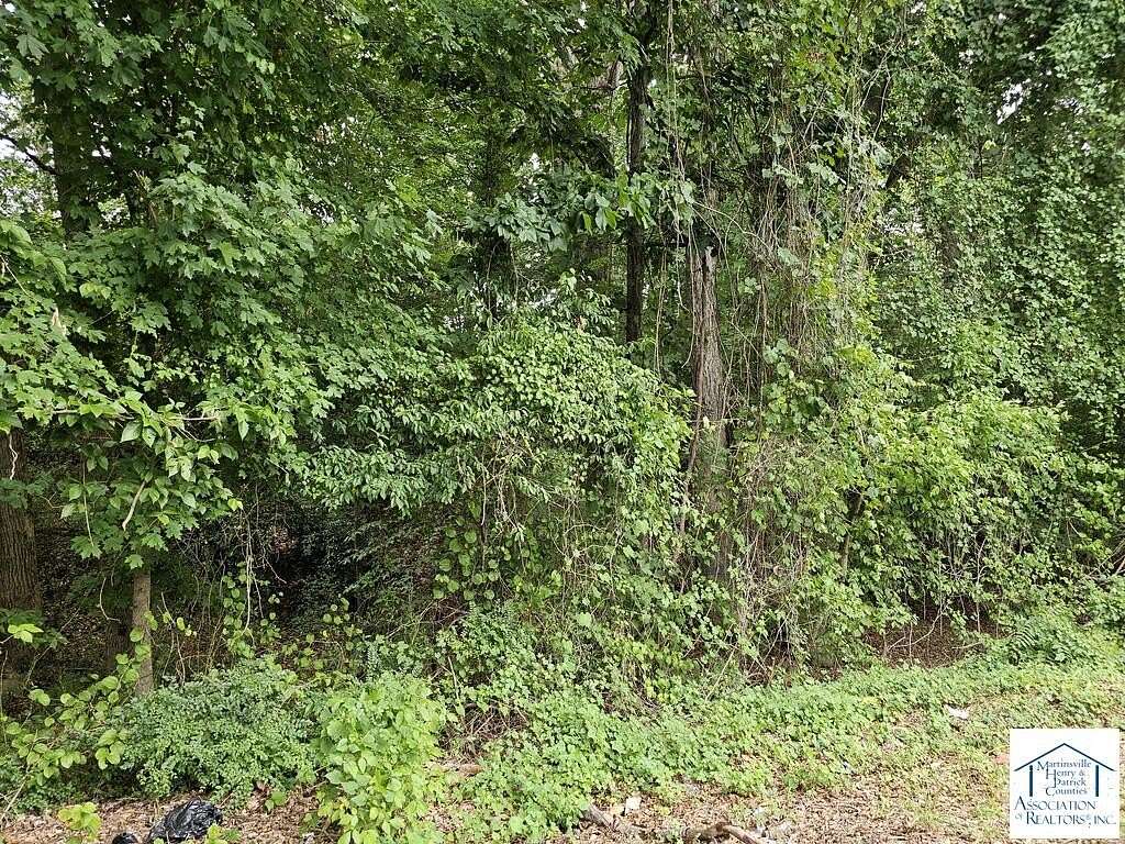 1 Acre of Land for Sale in Reidsville, North Carolina