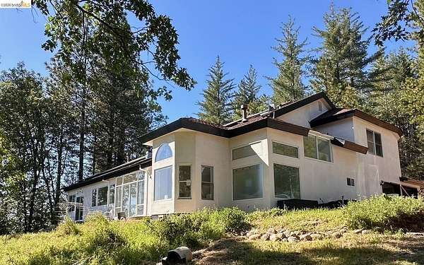 10 Acres of Recreational Land with Home for Sale in Camino, California