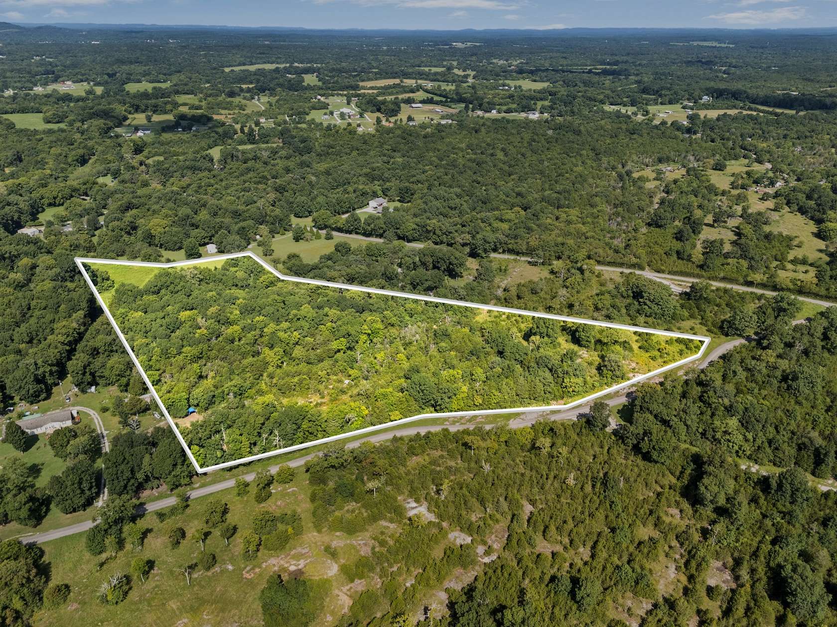 10 Acres of Recreational & Residential Land for Sale in Lewisburg, Tennessee