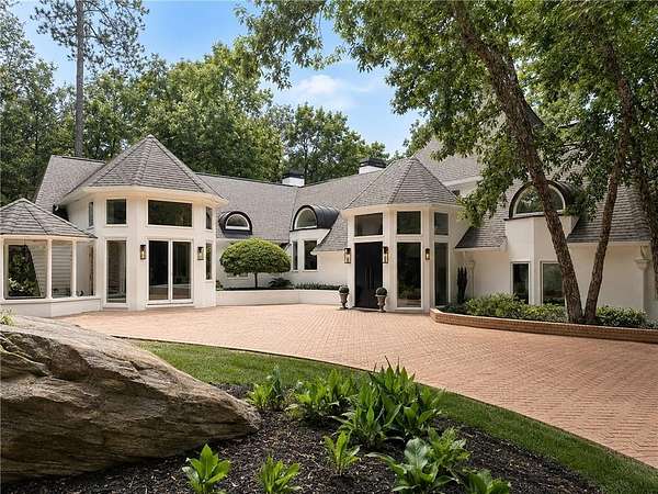 2 Acres of Land with Home for Sale in Atlanta, Georgia
