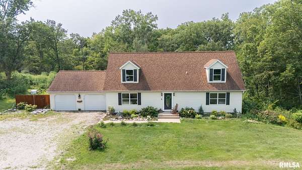 10.4 Acres of Land with Home for Sale in Cazenovia, Illinois