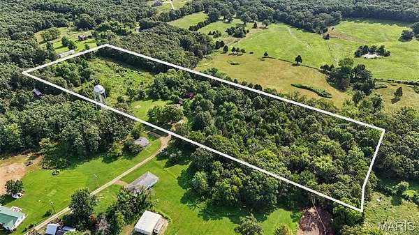 9 Acres of Land with Home for Sale in Beaufort, Missouri