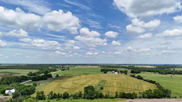 26 Acres of Agricultural Land for Auction in Burlington, Kansas