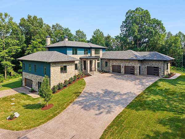 6 Acres of Land with Home for Sale in Thompson's Station, Tennessee