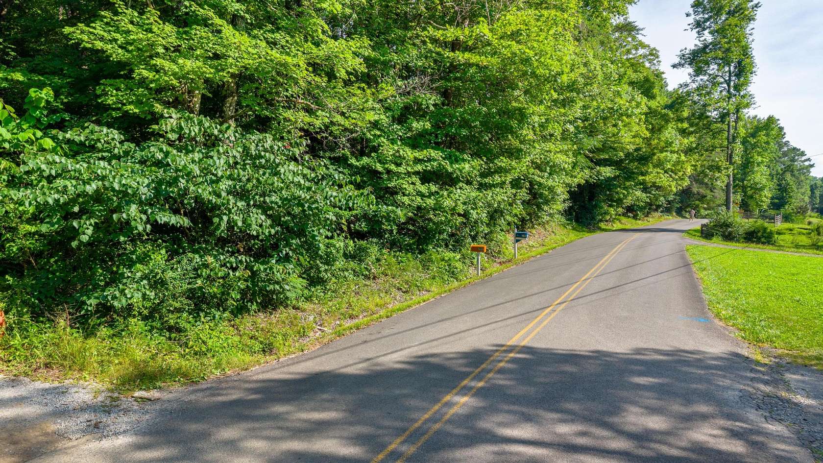 17 Acres of Land for Sale in Cleveland, Tennessee