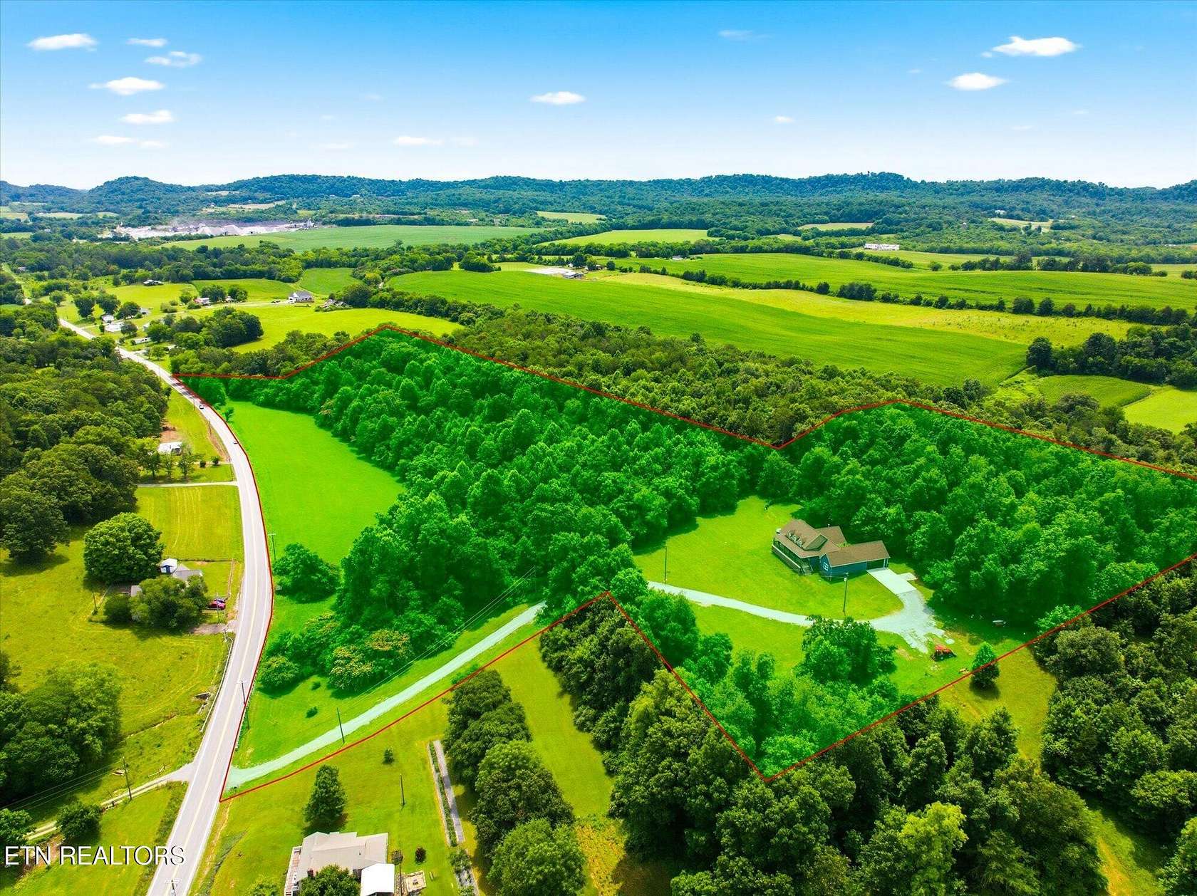 14.4 Acres of Land for Sale in Sweetwater, Tennessee
