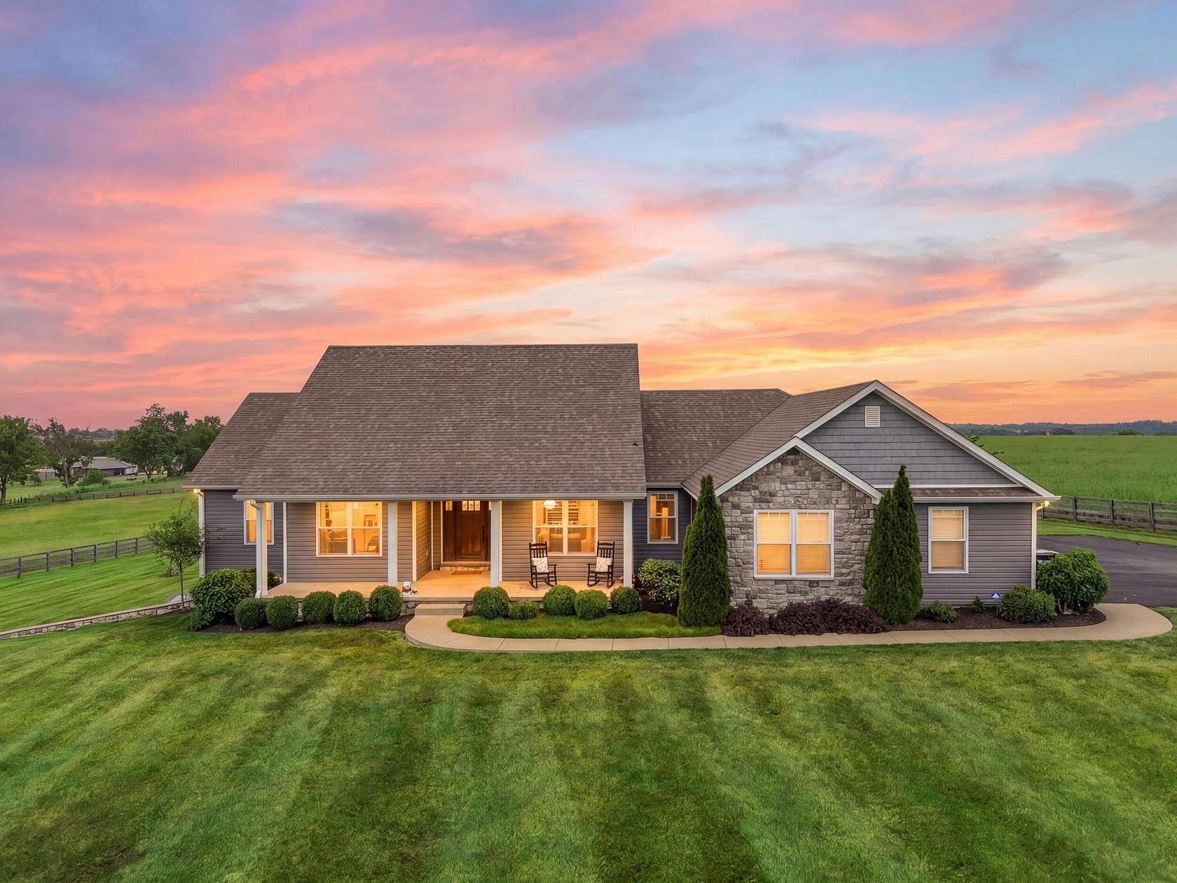 5 Acres of Land with Home for Sale in Lancaster, Kentucky