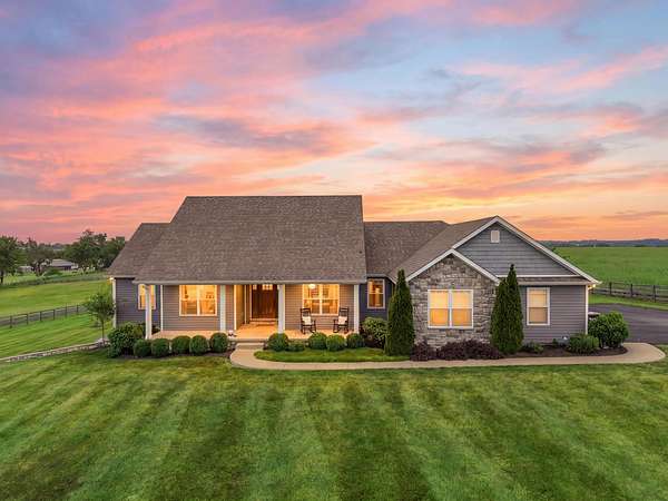 5 Acres of Land with Home for Sale in Lancaster, Kentucky