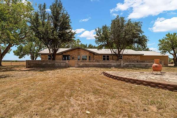 4.73 Acres of Land with Home for Sale in Coahoma, Texas