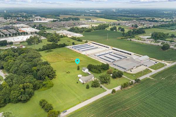 8 Acres of Improved Mixed-Use Land for Sale in Florence, Alabama