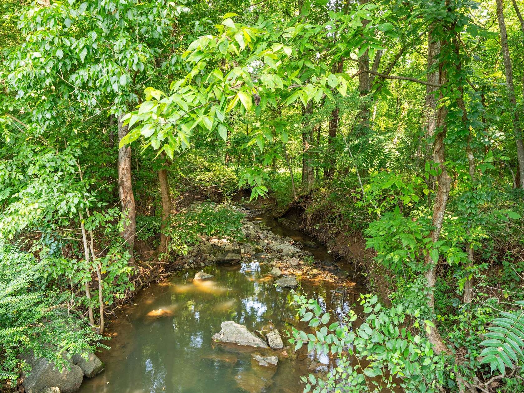 5 Acres of Residential Land for Sale in Columbia, Tennessee