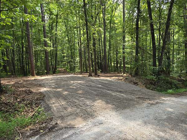 2.5 Acres of Residential Land for Sale in Summertown, Tennessee