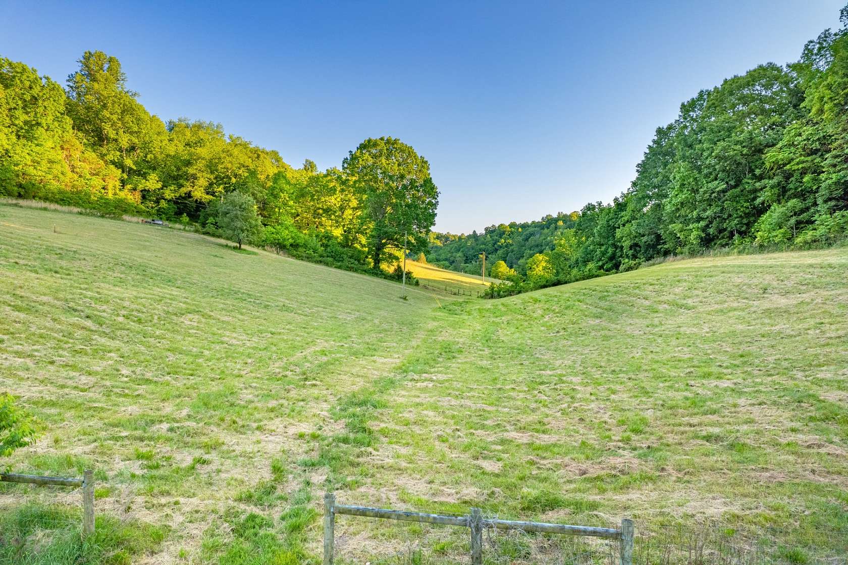 15.6 Acres of Land for Sale in Pulaski, Tennessee