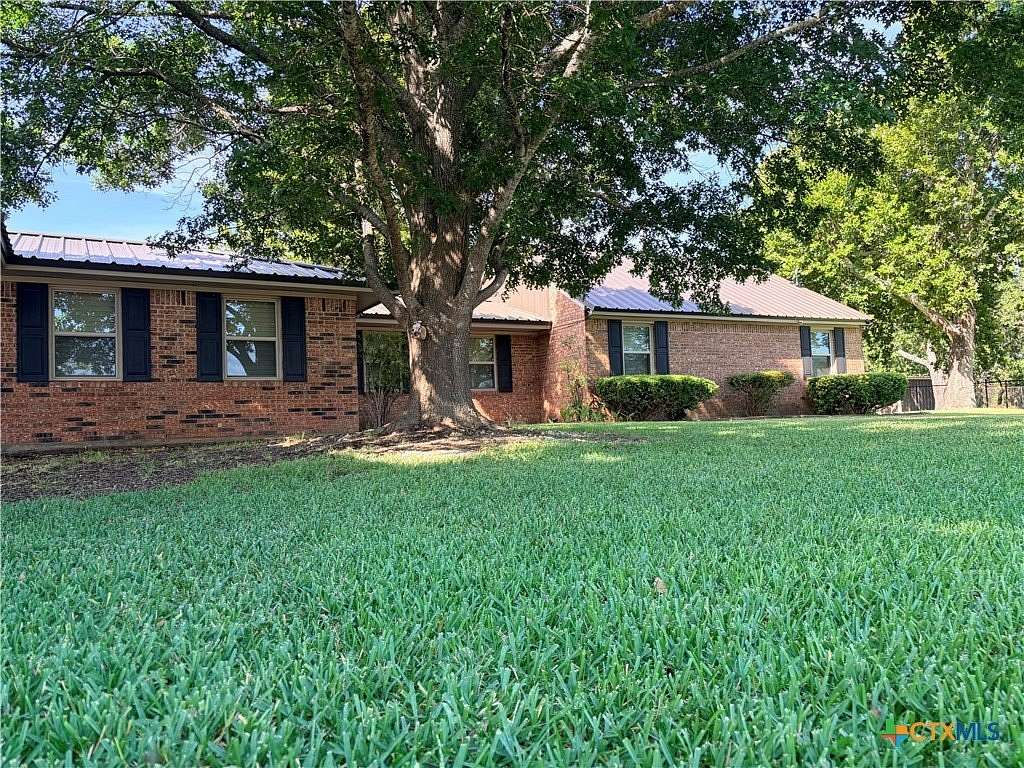 1.87 Acres of Land with Home for Sale in Gatesville, Texas