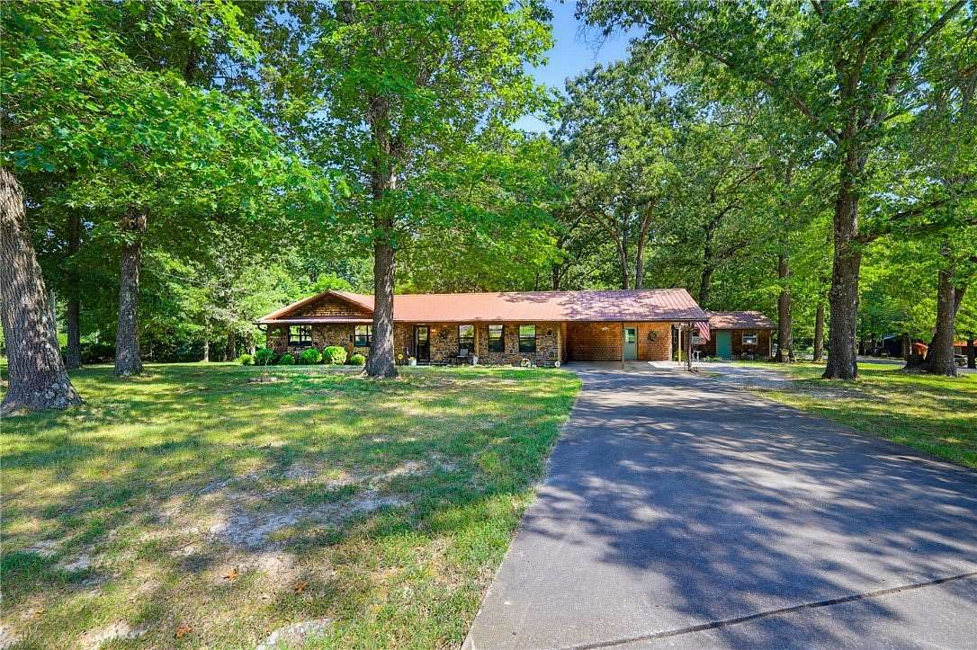 2 Acres of Land with Home for Sale in Fayetteville, Arkansas